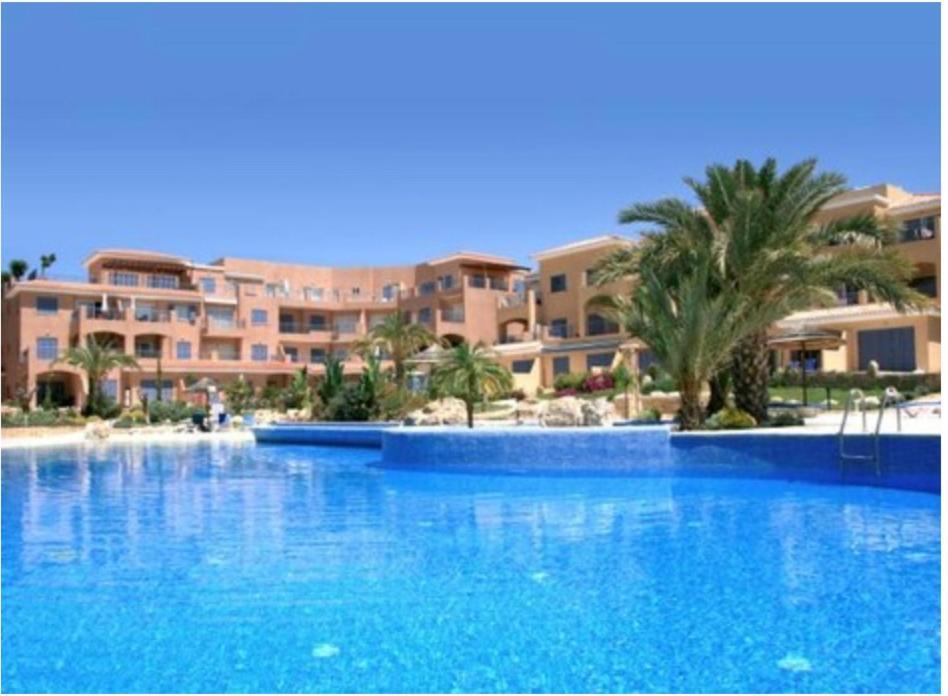 Comfortable 2 Bedroom Apartment In Popular Limnaria Gardens Pafos Zewnętrze zdjęcie