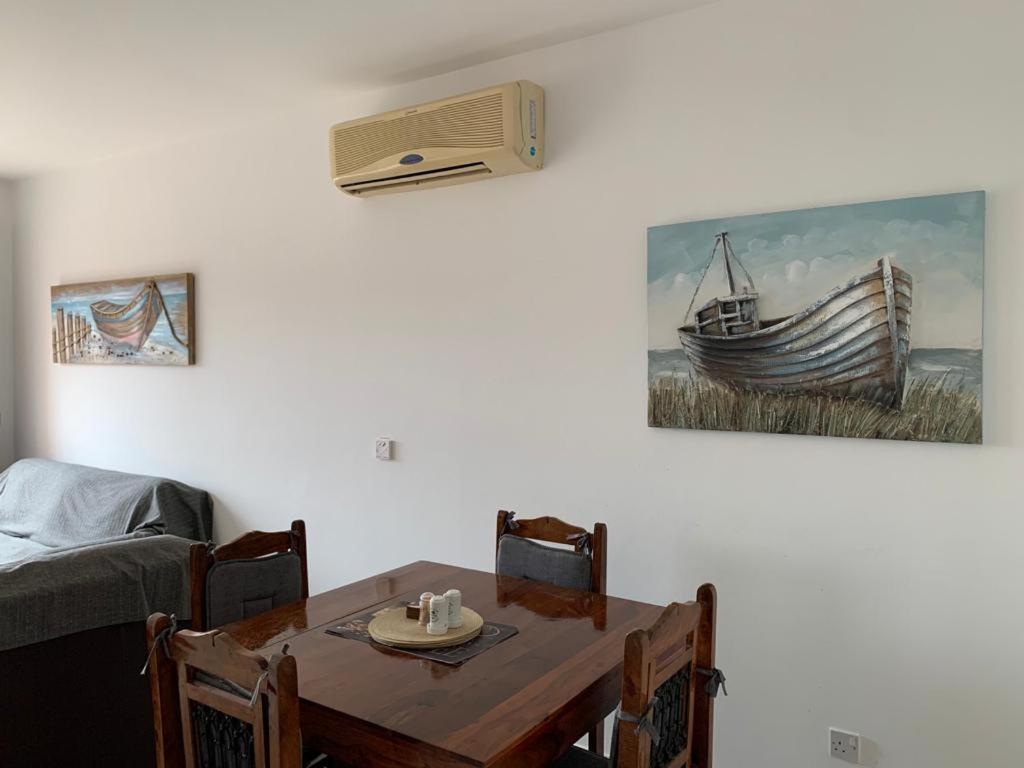 Comfortable 2 Bedroom Apartment In Popular Limnaria Gardens Pafos Zewnętrze zdjęcie
