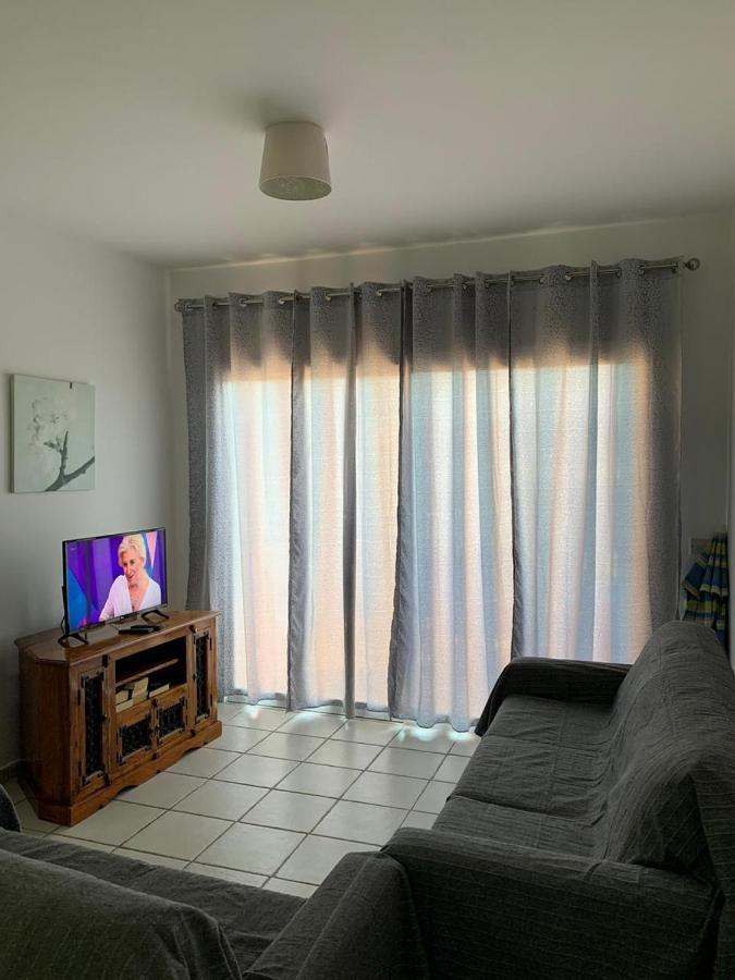 Comfortable 2 Bedroom Apartment In Popular Limnaria Gardens Pafos Zewnętrze zdjęcie